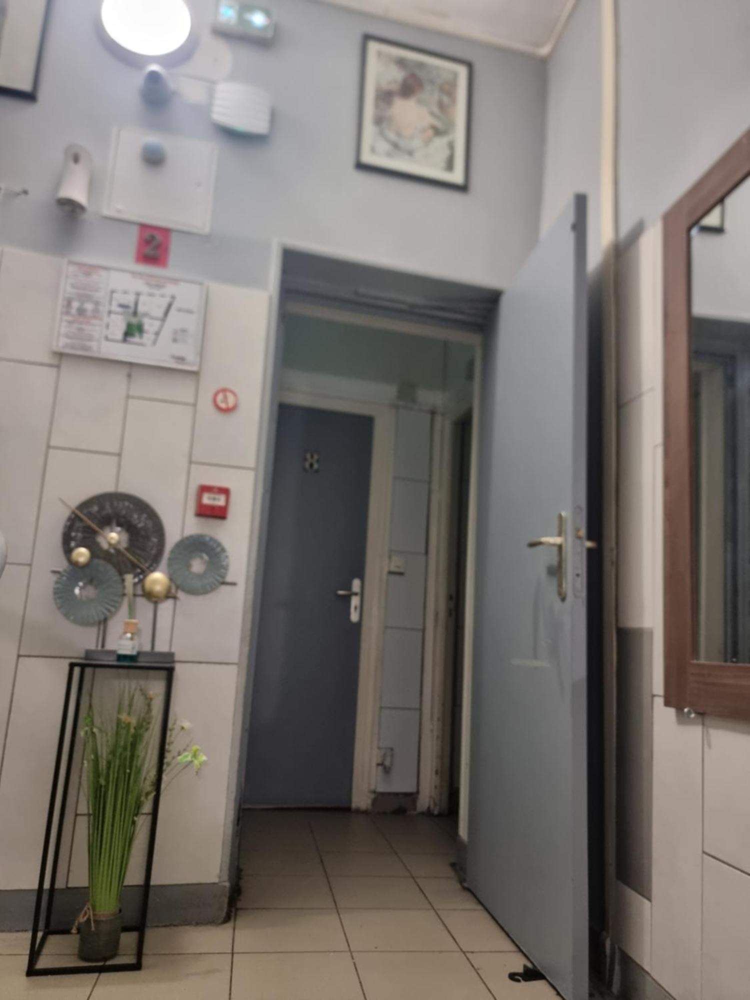 Hotel Aboukir Paris Bagian luar foto